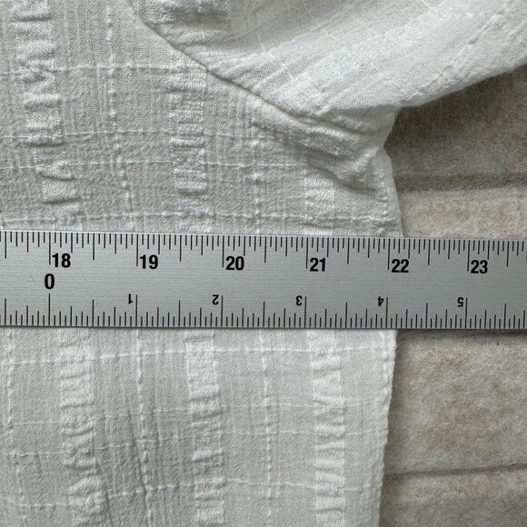 Lucky Brand White Cutwork Textured Short Sleeve Button-Up Blouse Tunic Top L - Picture 8 of 9